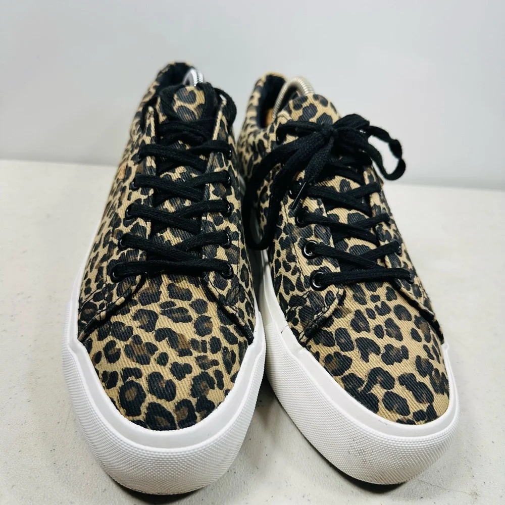 Lamo Black Fabric Interior - Picture 2 of 7